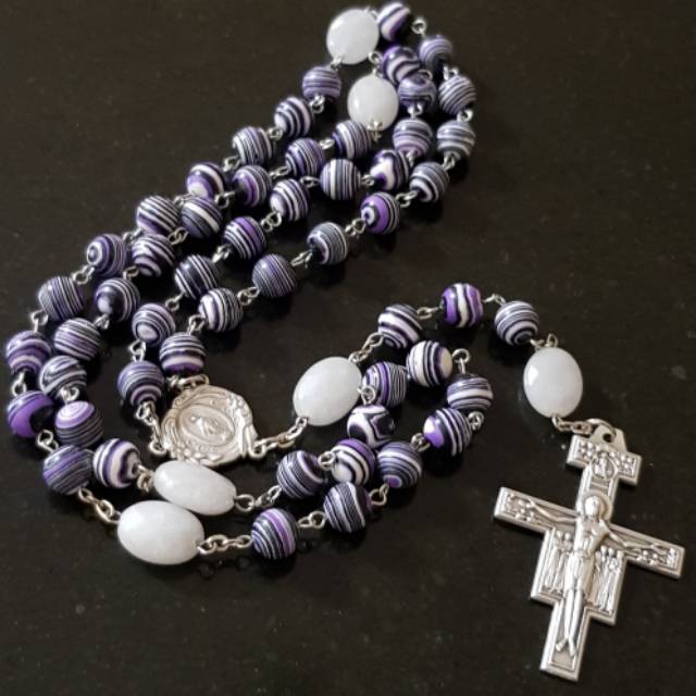 ROSARIO HOWLITE STONE