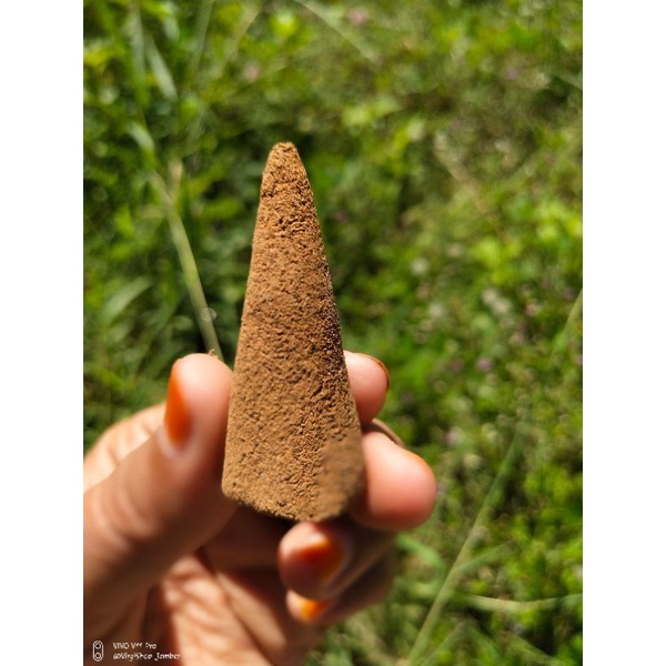 Dupa kerucut gaharu bukhur gaharu