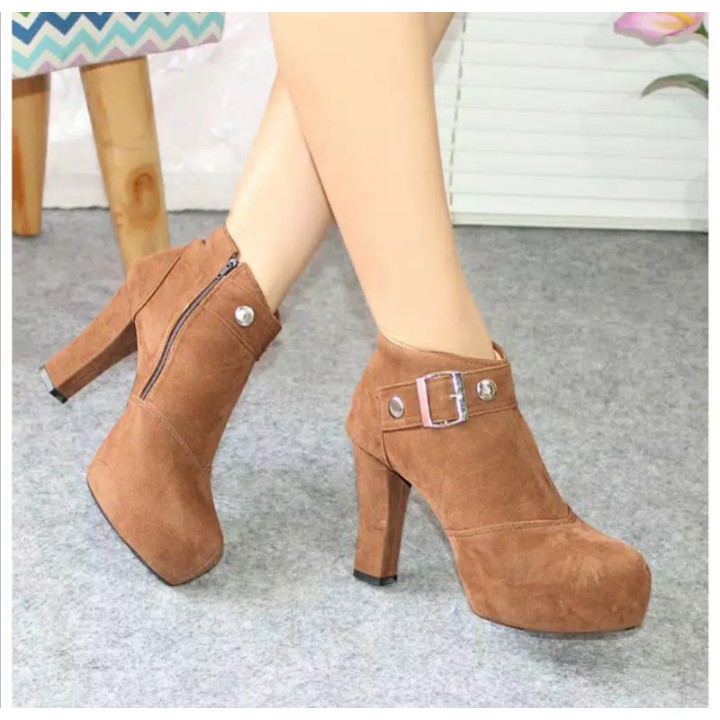 Sepatu Boots Wanita Tinggi 10cm