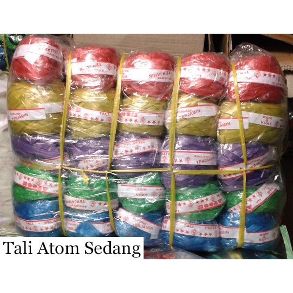 

Tali Rafia Atom Tanggung 50 rol Tali Plastik