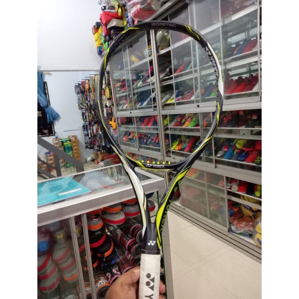 Yonex Ezone dr100