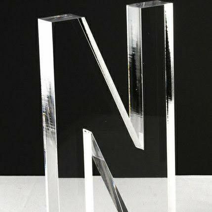 

Paper | Huruf Timbul Akrilik 10Mm Tinggi 20Cm Di Cutting Laser Murah Baru