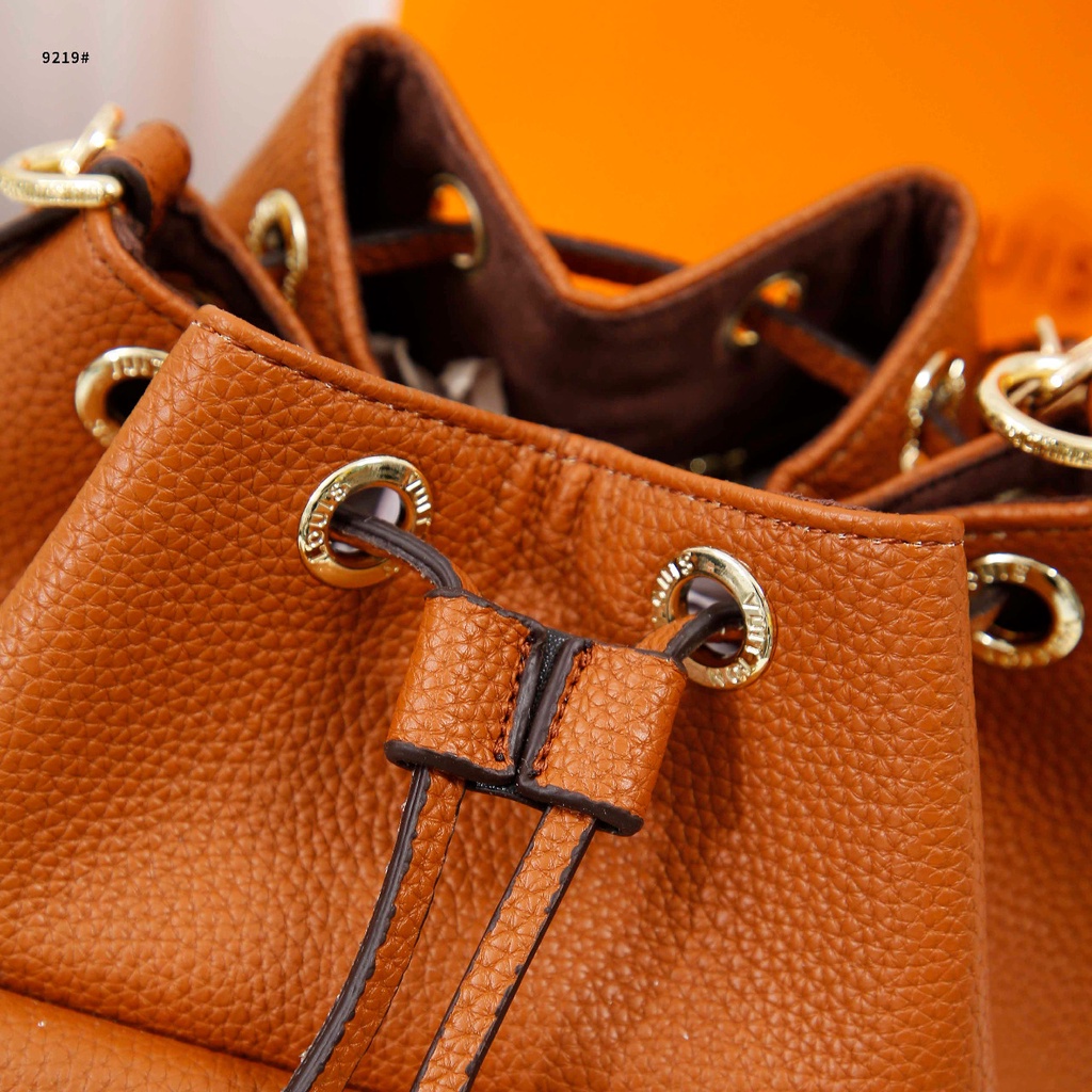 Lockme Bucket Bag  #9219