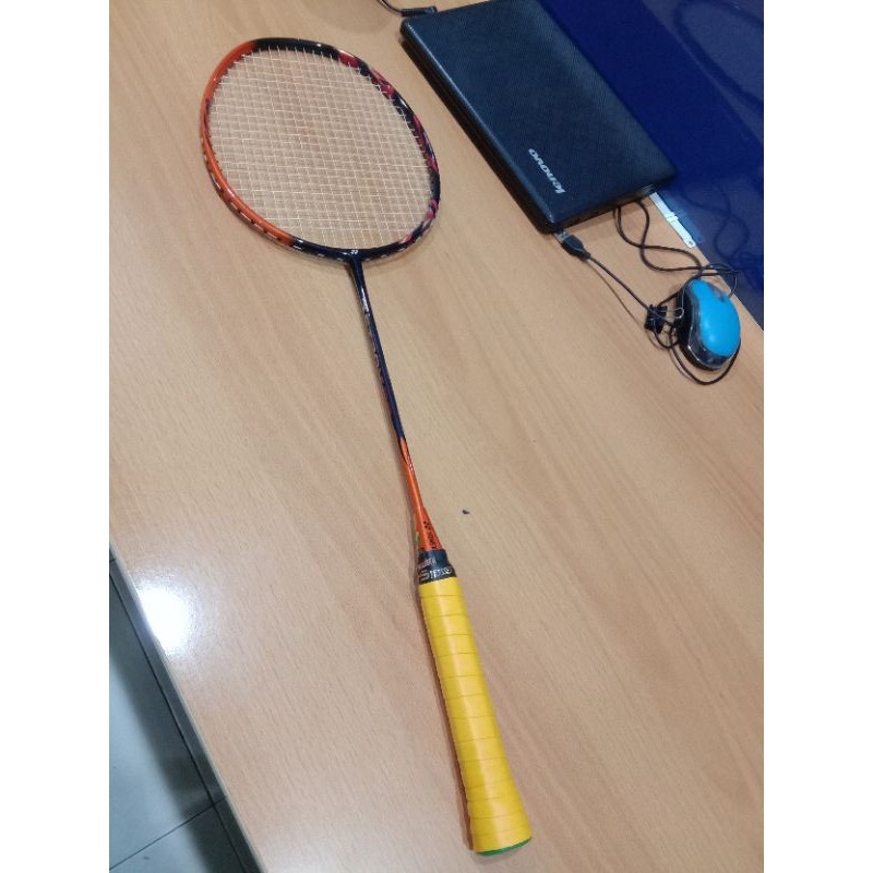 Raket Badminton Yonex Astrox 39 Ori (second like new)