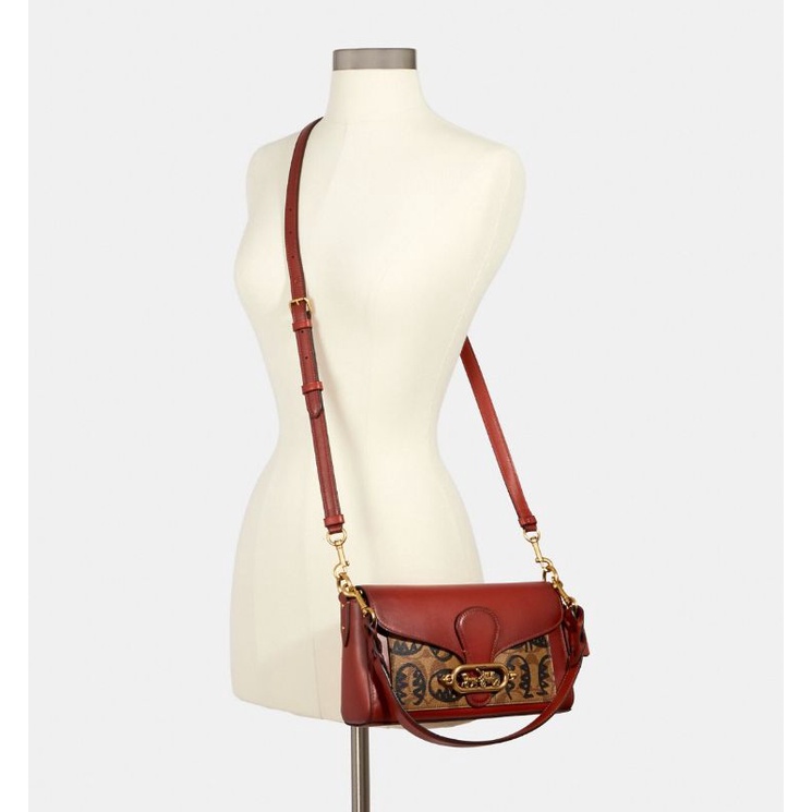 Coach Jade Shoulder Bag In Signature Canvas With Rexy By Guang Yu (C1503)