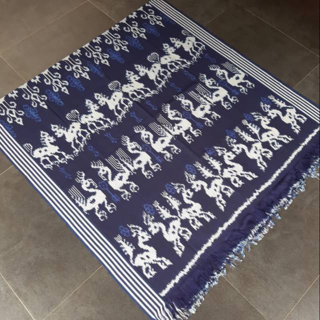 Tenun Ikat Blanket Motif Sumba