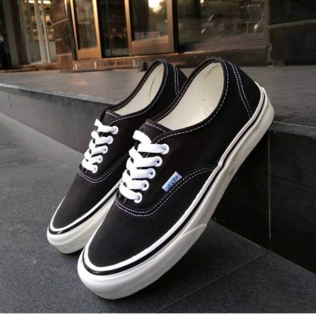  Sepatu  Shopee Indonesia