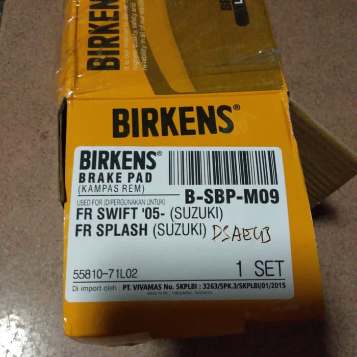 kampas rem depan suzuki swift 2005 / kampas rem depan swift 2005