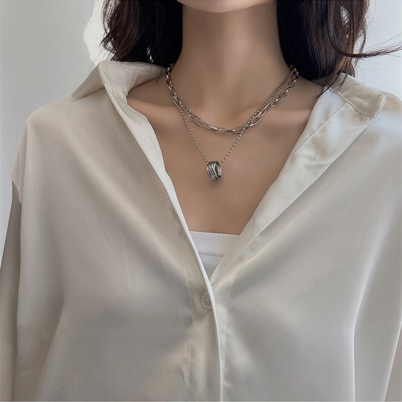 Kalung Rantai Klavikula Multilayer Bahan Titanium Steel Gaya Hip Hop Korea Untuk Aksesoris