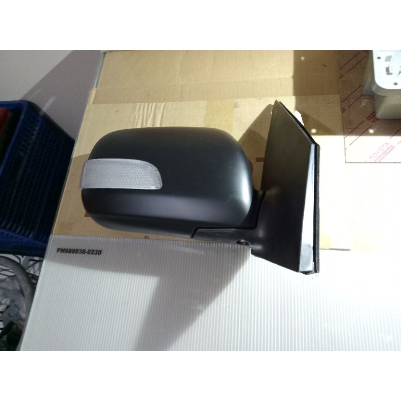 spion Daihatsu sirion bagian kanan