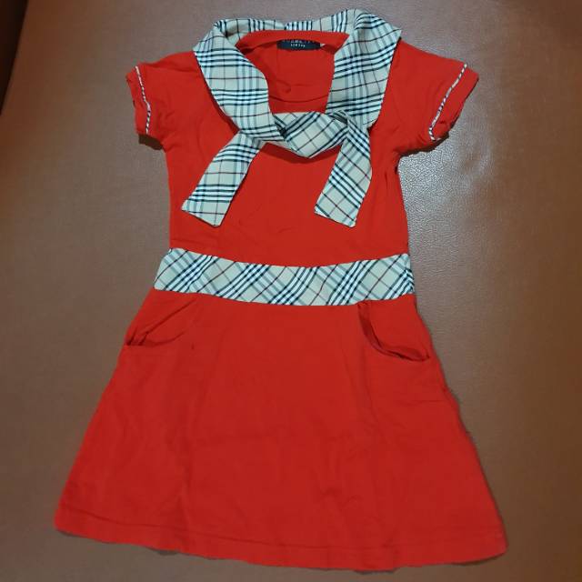 Dress anak burberry