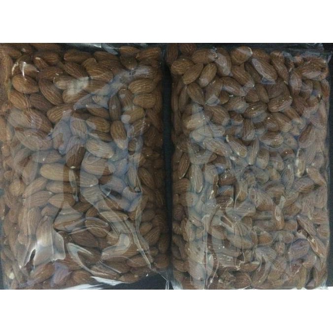 

Best Seller 1 kg Original Roasted Almond Kulit Ari
