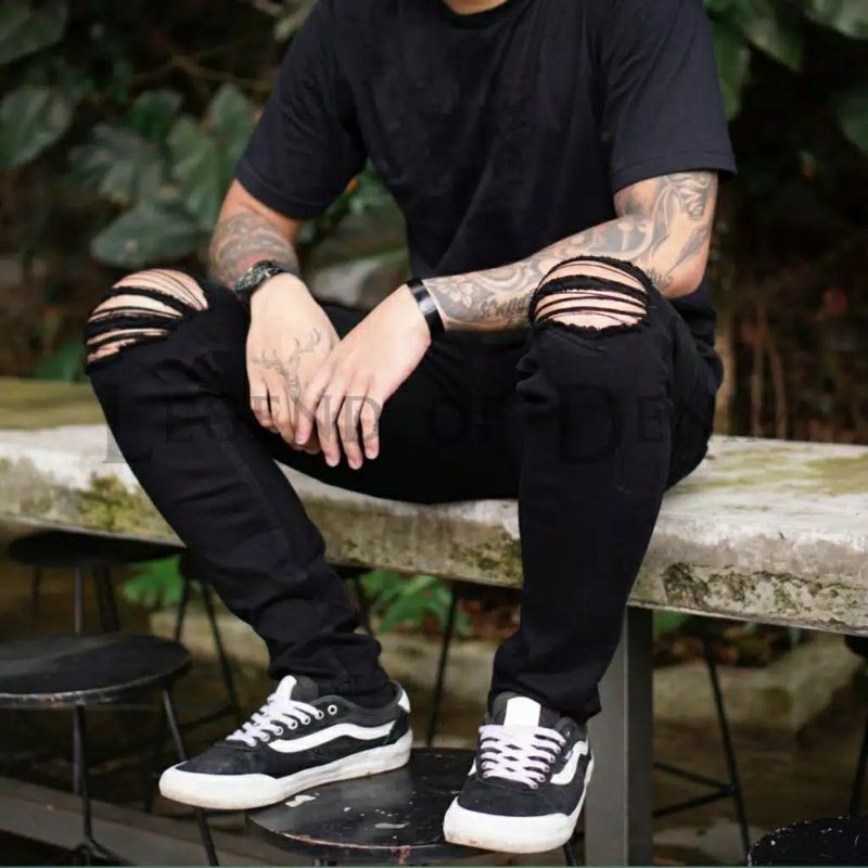 Jeans sobek pria celana jeans hitam sobek lutut pria ripped jeans street slimfit