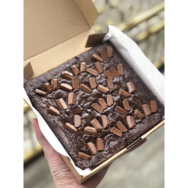 

FUDGY BROWNIES 1 Topping