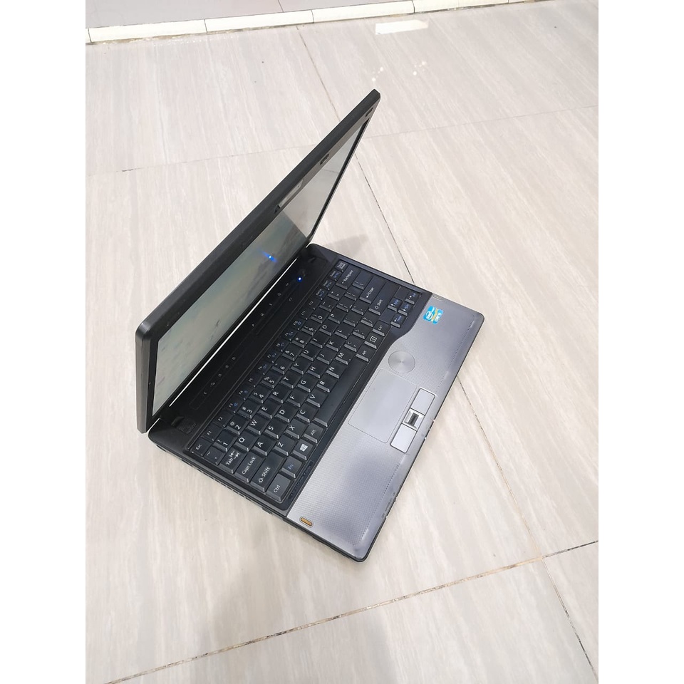 laptop Notebook second Bekas Fujitsu LIfebook P series Core i5 Ram 8gb hdd 500gb 12 inc