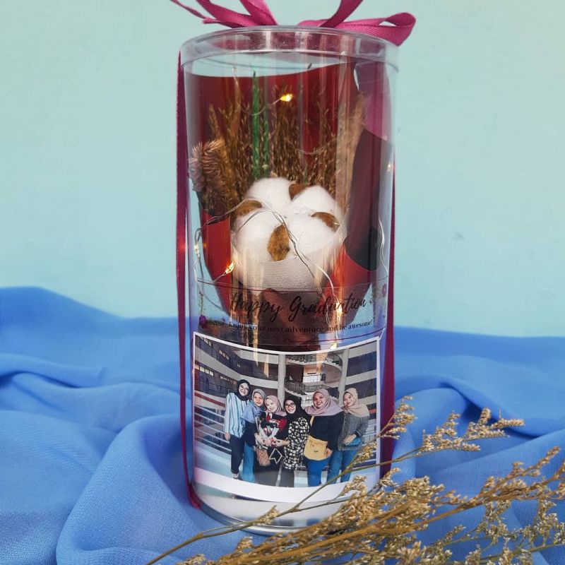 Dried flower in a tube (red) / bunga kering mika / bunga tabung