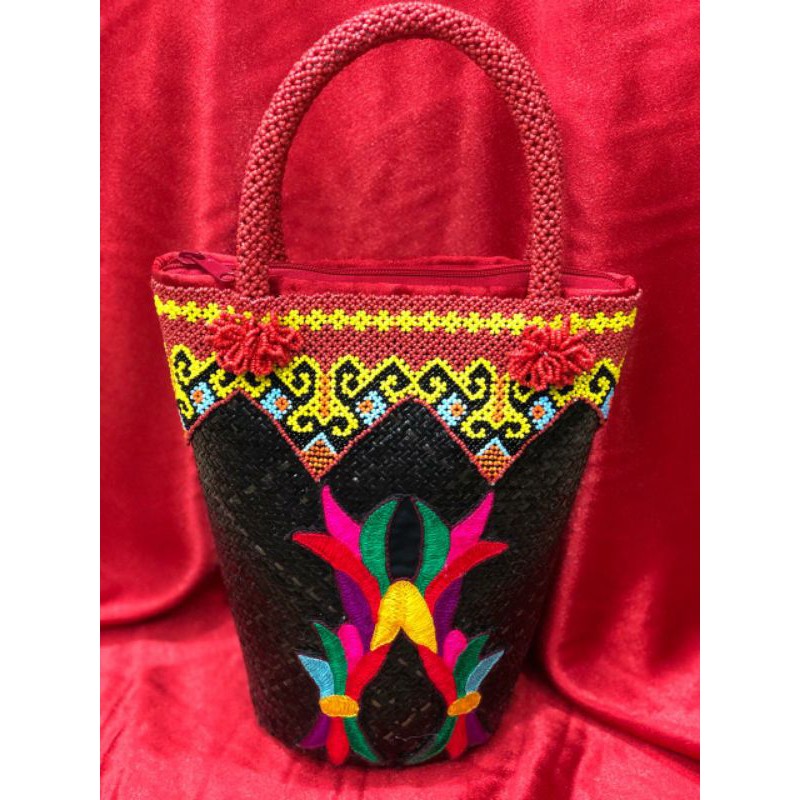 Tas rotan etnik dayak