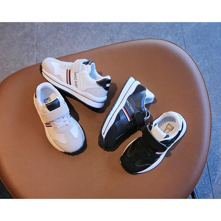 (Kiddiwear) Sepatu sneakers anak MBK76 ,4-9tahun.