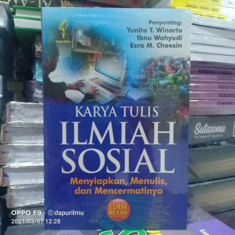 Buku Karya Tulis Ilmiah Sosial Menyiapkan Menulis dan Mencermatinya