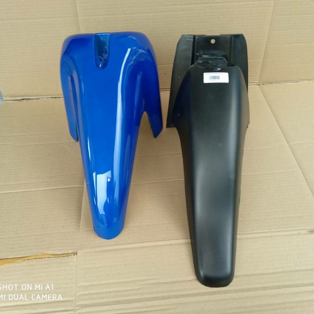 body motor smash lama... SPAKBOR DEPAN BELAKANG SMASH LAMA BIRU / spakbor depan satu set Suzuki smas
