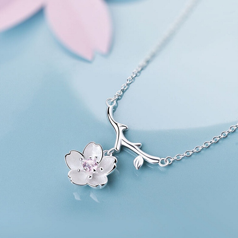 Hu Hu Hu Hu Hu Alat Bantu Pasang Kacamata♡ Kalung Rantai Liontin Bunga Sakura Elegan Untuk Wanita