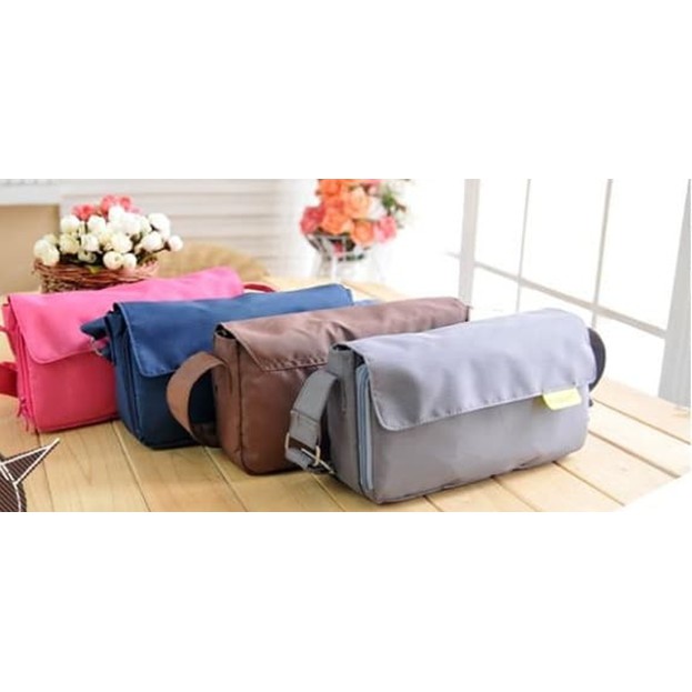 Traveller Cross Bag / Tas Slempang Penyimpanan Perlengkapan Travelling