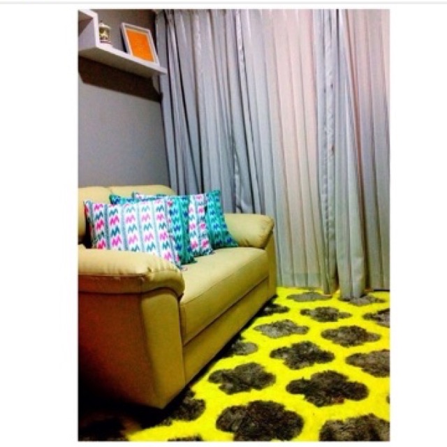 Karpet bulu motif-motif