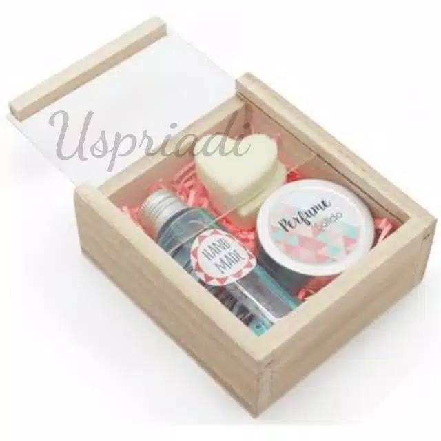 

GIFT BOX KAYU KOTAK SESERAHAN HANTARAN PERNIKAHAN KOTAK MAHAR HAMPERS KOTAK PARCEL AKRILIK ACRYLIC