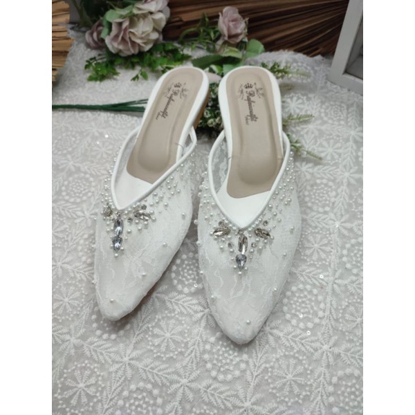 flatshoes rafaizoutfit sepatu wanita  warna putih yohanda