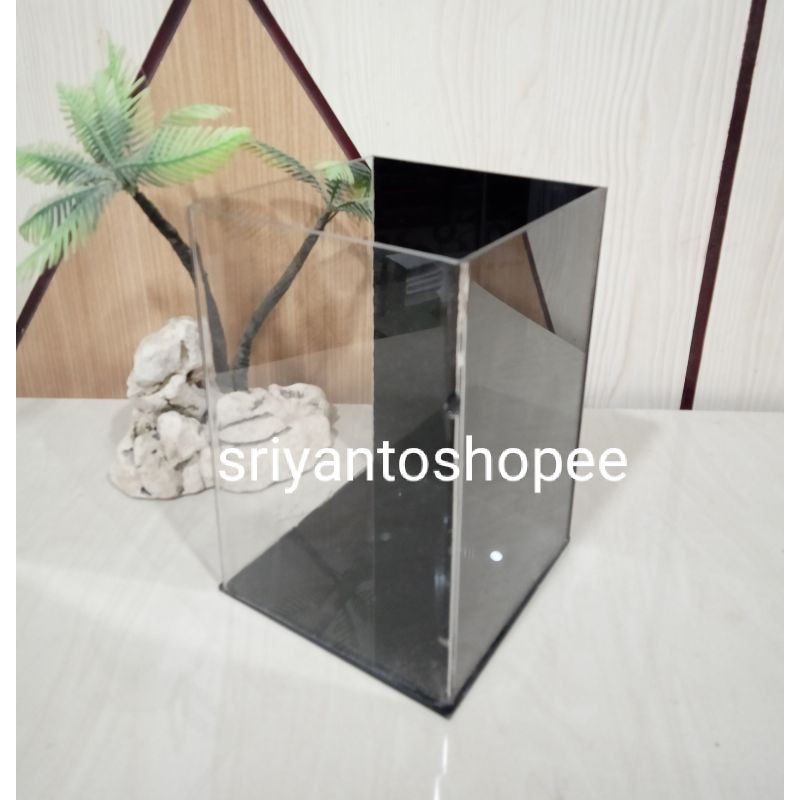 Soliter Akrilik 10 x 10 x 15 background Hitam Akuarium Akrilik