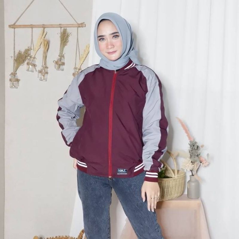 Jaket Bomber Bolak Balik AMZ