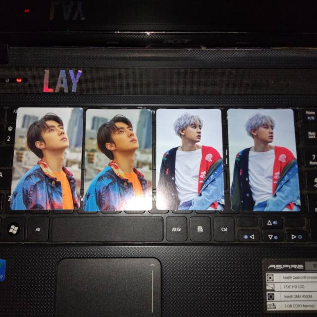 STICKER PACK OFFICIAL GOODS EXO SC CHANYEOL SEHUN VER ukuran sama dengan photocard