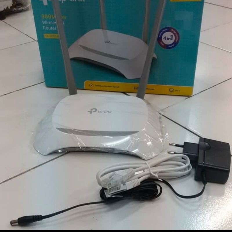 TP LINK TL-WR 840N WIRELLES ROUTER
