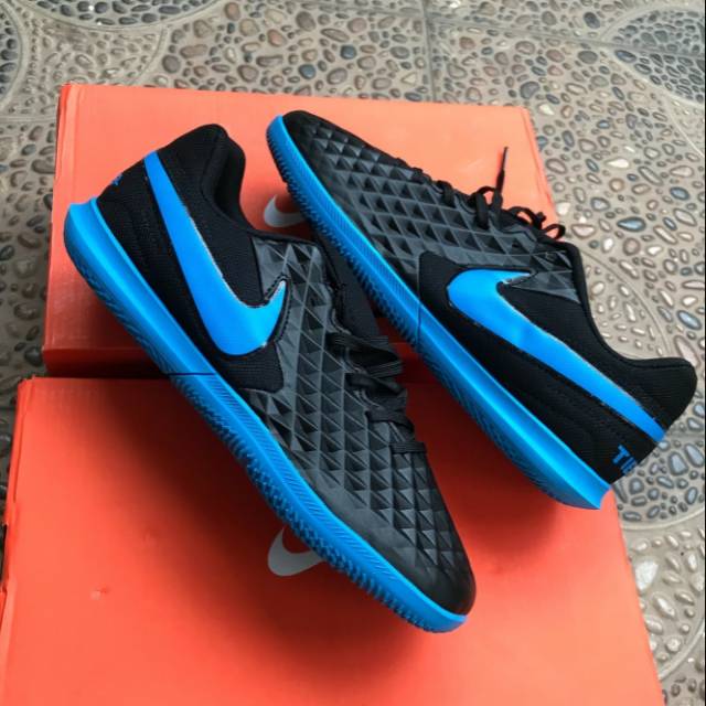 Sepatu Futsal Nike Tiempo Legend 8 Pro Black Blue Hero IC