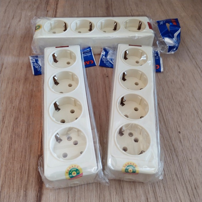 stop kontak 4lubang cahaya,colokan cahaya