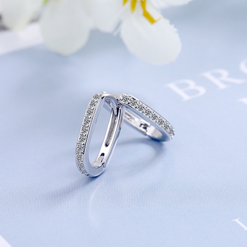 Anting Tusuk Bulat Hias Cubic Zirconia Gaya Retrosimple High Quality Untuk Wanita