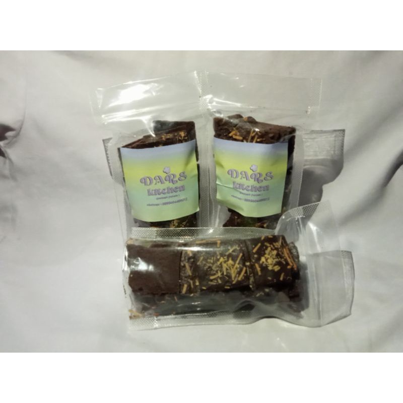 

Cemilan Brownies Chips/Tipker ( cookies )