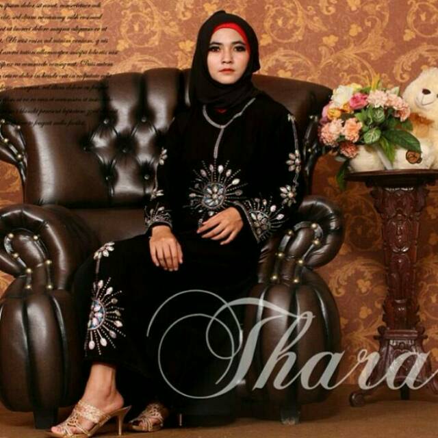 Thara Abaya (gamis)