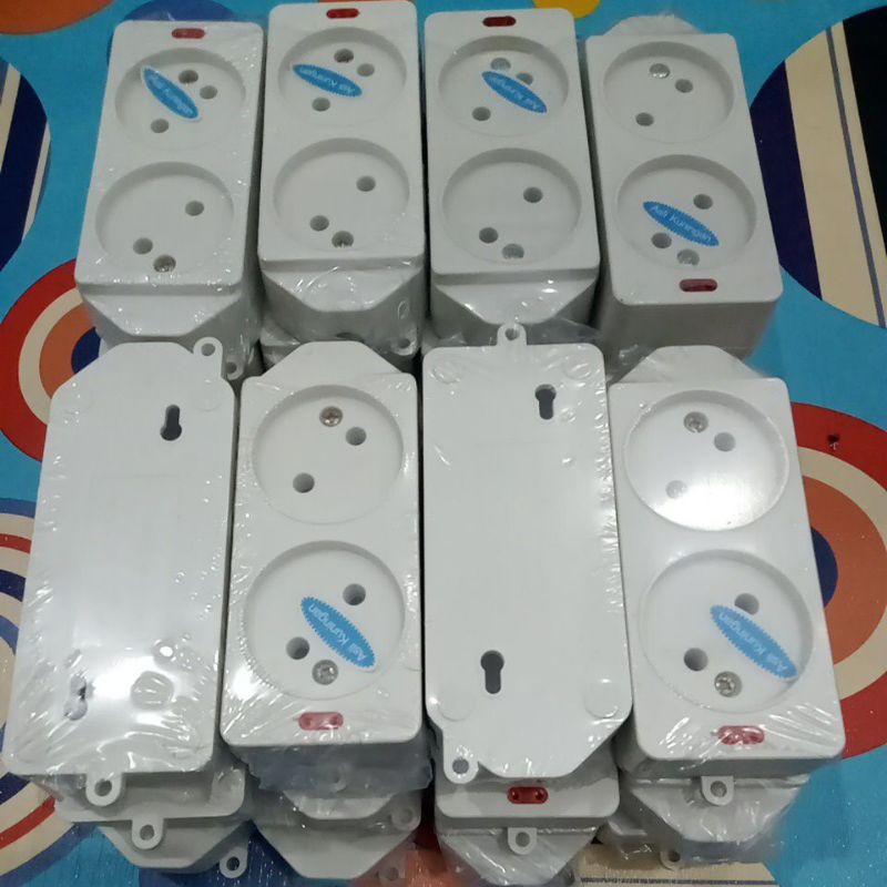 Stop kontak 2 lubang