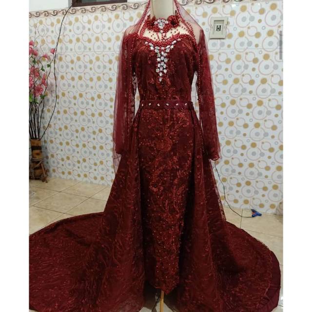 Kebaya slim