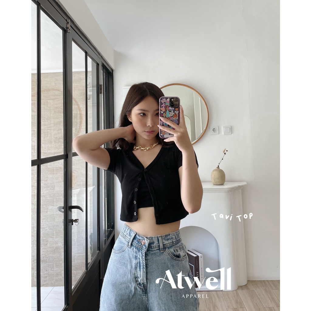 Tavi Basic Button Down Crop Top