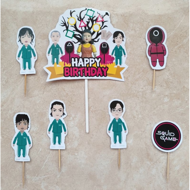 hiasan dekorasi kue cake topper ulang tahun karakter Squid Game
