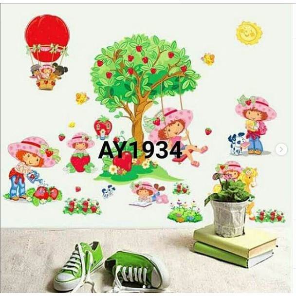 Wallsticker - Wallsticker Dinding - Wallstiker Anak - Stiker Dinding - Stiker Anak - Strawberry Tree