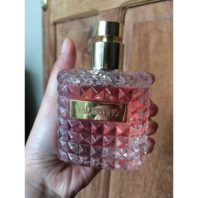 valentina donna acqua