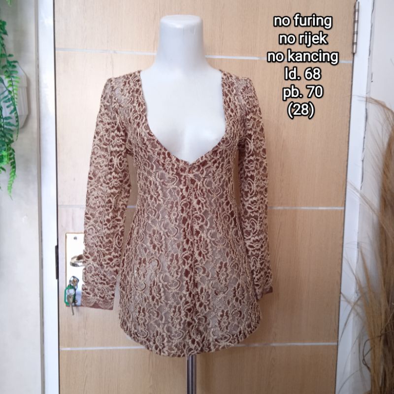 PRELOVED THRIFT KEBAYA WANITA (PART 2) / BRUKAT MODERN MURAH / BROKAT PREMIUM LIKE NEW / BRUKAT KONDANGAN / BRUKAT WISUDA MEWAH-16