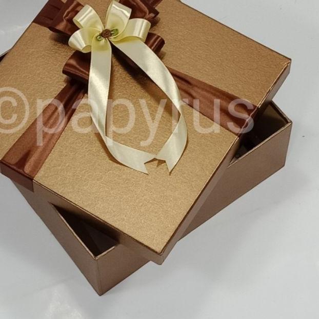 

➳ PAPYRUS 25x25 Tinggi 10cm Kotak Kado Gift Box Hadiah ☈