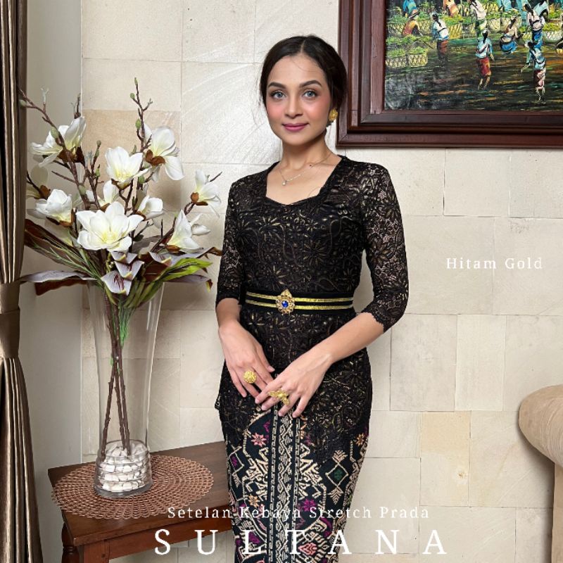 Setelan Kebaya Kutubaru Stretch Benang Mas Sultana