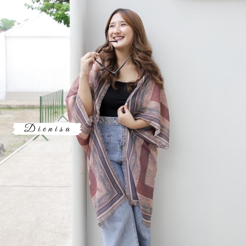 Kiyumi Kimono Long Outer Scraft Lasercut Oversize Motif Batik Kekinian Bahan Voal Premium Cardigan Batwing Etnik OOTD Hijab Terbaru-MARUN