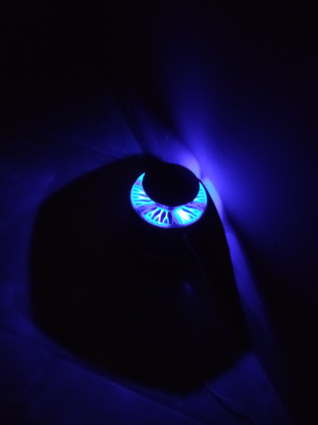 Perangkap Nyamuk Jebakan Lalat Kipas Lampu Led Uv Ultraviolet Elektrik