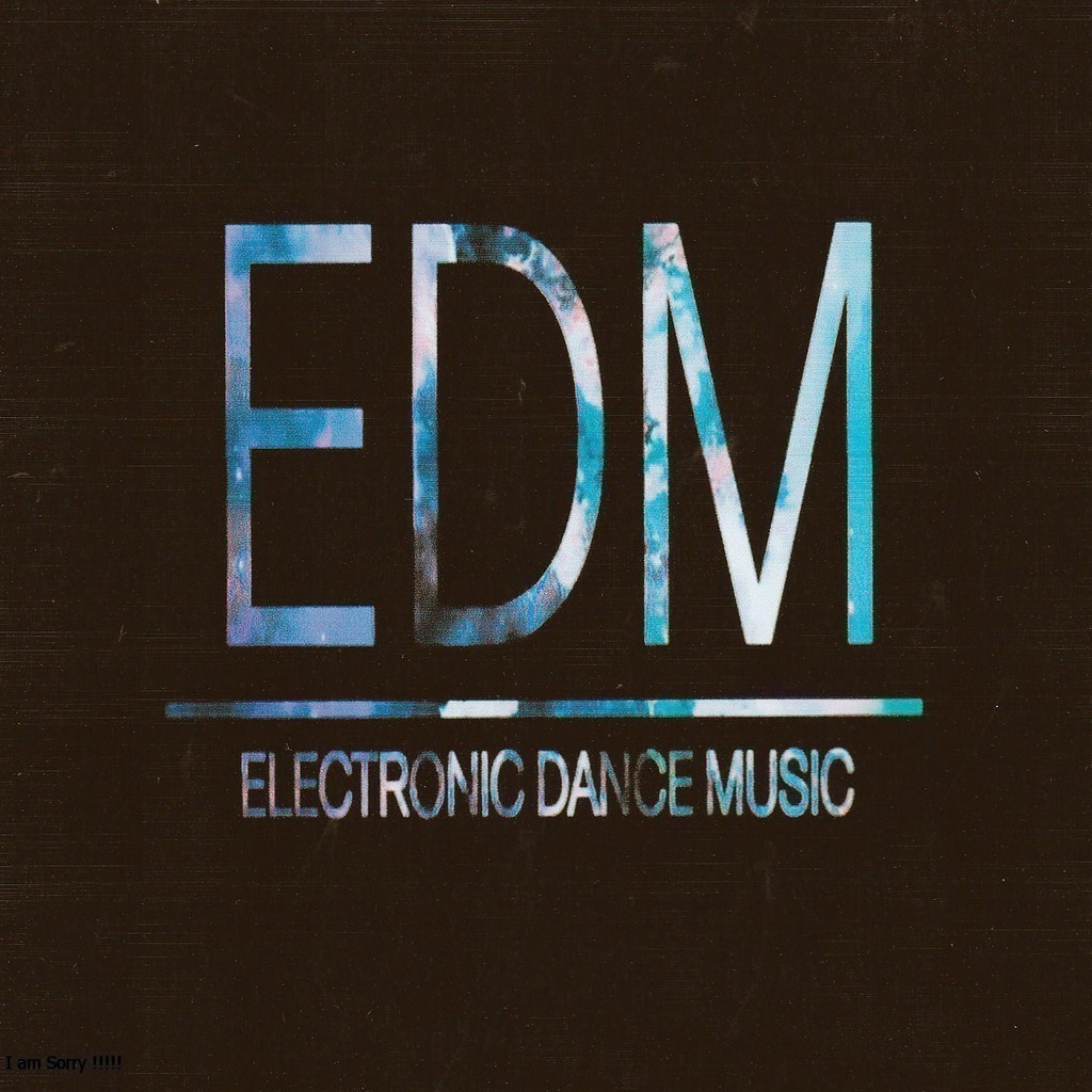 CD MUSIC EDM  ELECTRONIC DANCE MUSIC HITAM